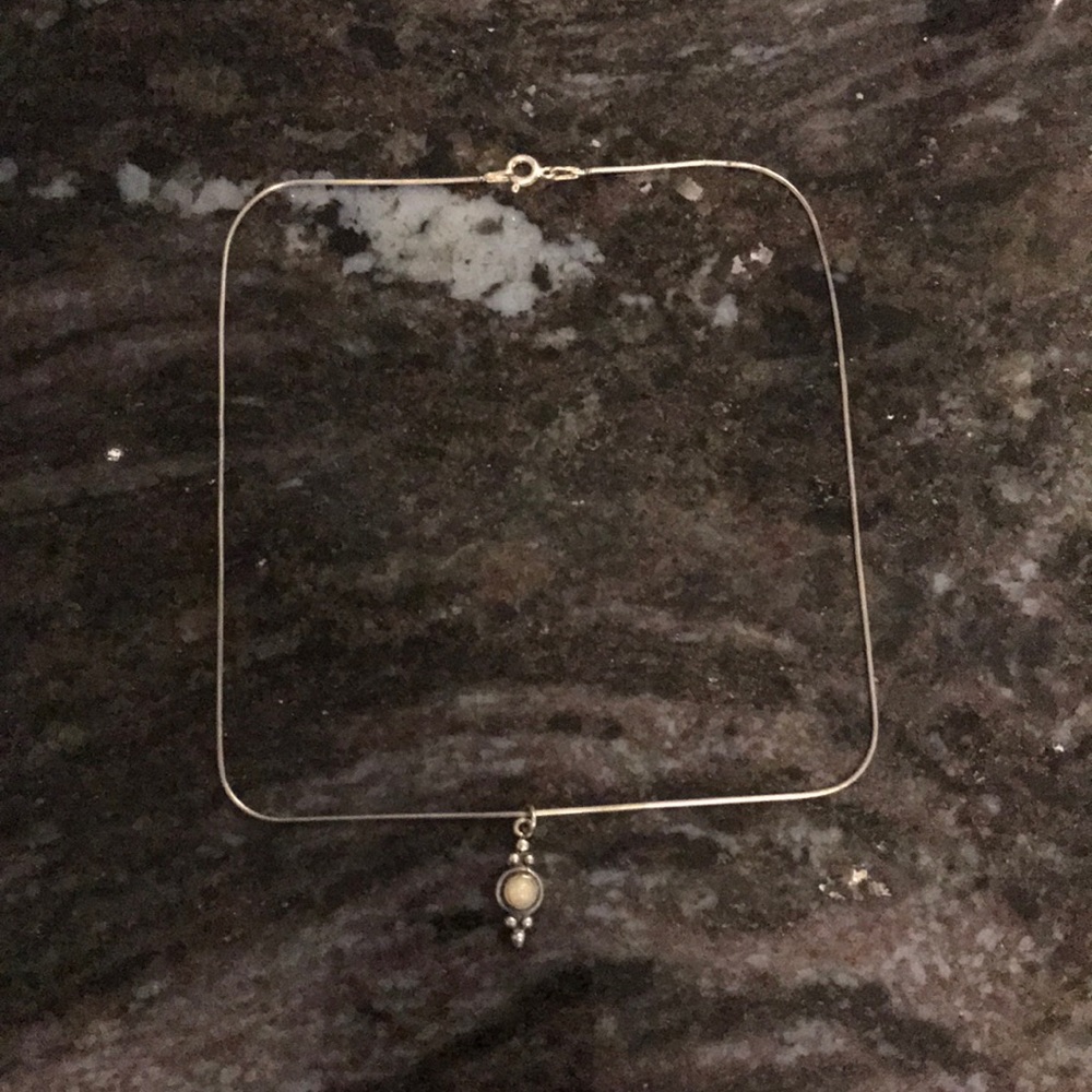 925 Silver Necklace with Pearlescent Pendant